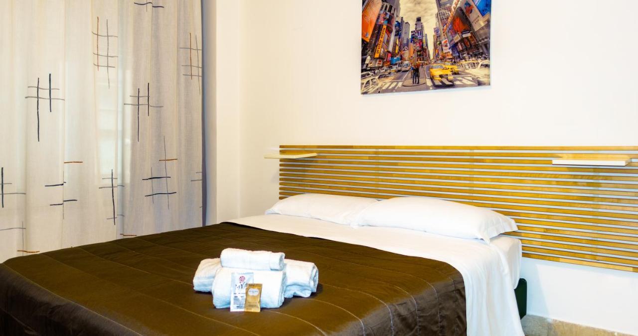 Suite In Center Palerme Extérieur photo