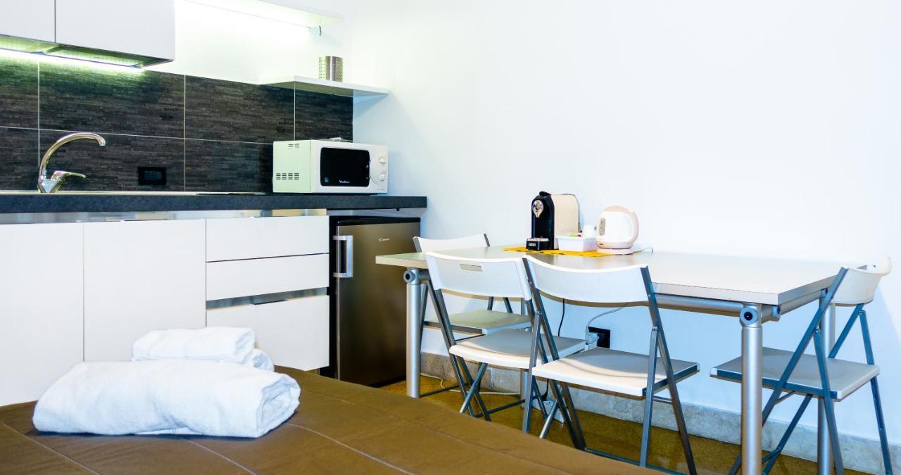 Suite In Center Palerme Extérieur photo